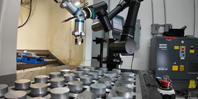 Standard Bots-pick and place Standard Bots-pick and place